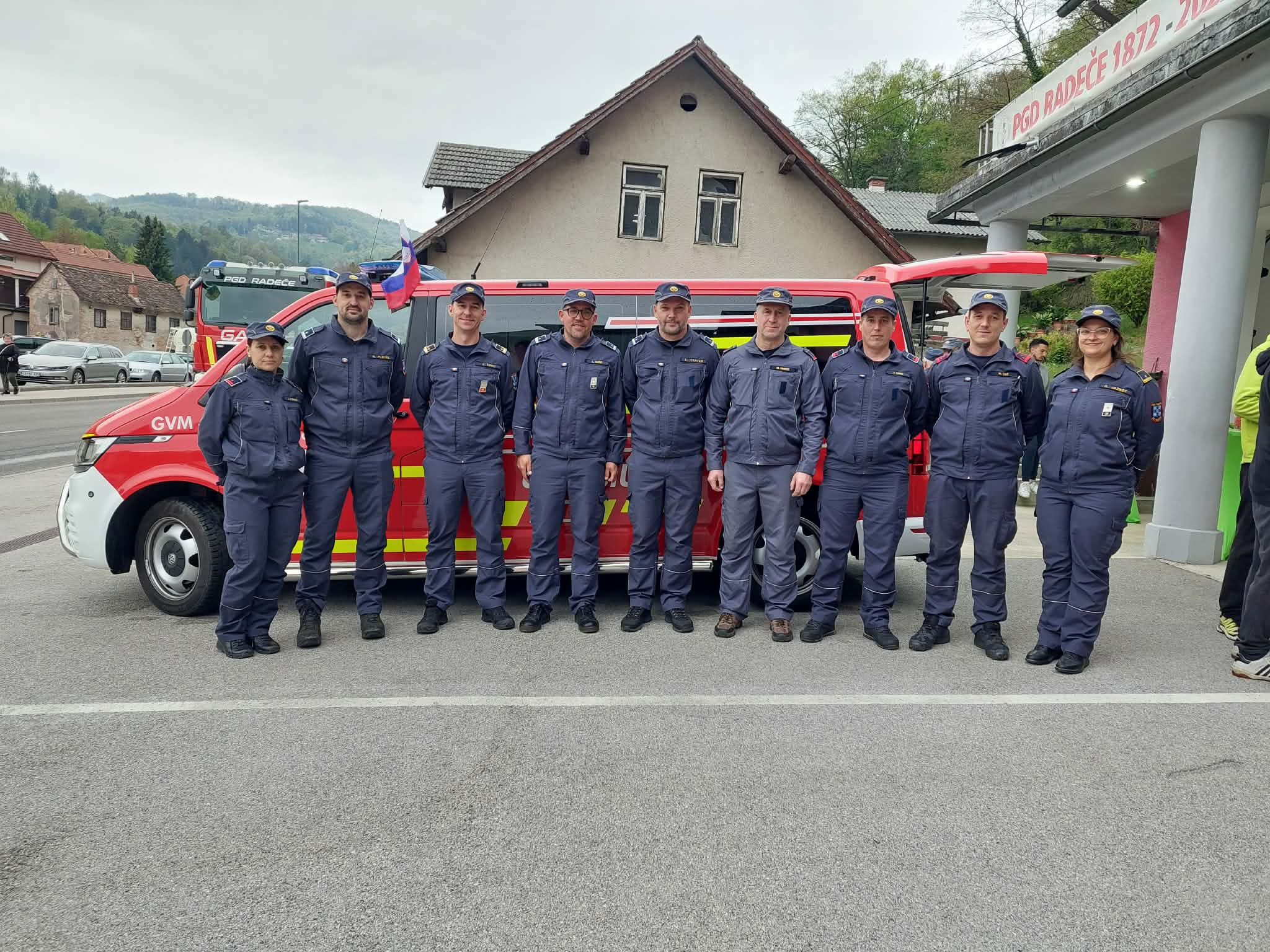 Navzoči iz predsedstva in poveljstva PGD Radeče. FOTO: Bernard Kapelar
