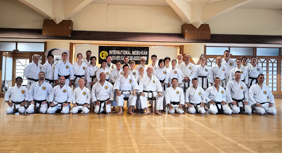 karate kluv brezice na japonskem 2026 06