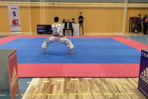 karate-klub-radece-17905B8AE4-90CE-BE23-5B69-B6A3E9E5E681.jpg