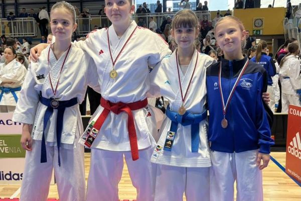 karate-klub-radece-49A3A6791-B6F8-42DE-3925-337508774AC5.jpg