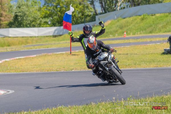 trsreactor-24urizziv-racelandkrsko-7F62BEAAA-E84C-2A39-3005-E0034FED2181.jpg