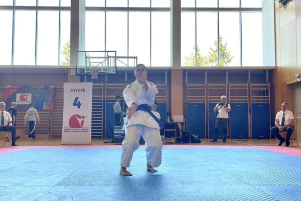 karate-klub-radece-0283B3B98A-C816-0623-5B63-E6195385FD7C.jpg