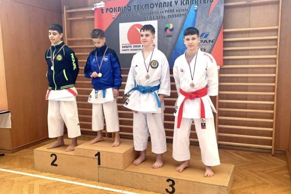 karate-klub-radece-09A7DE1D58-3B11-07B9-0F10-468F62B789E7.jpg
