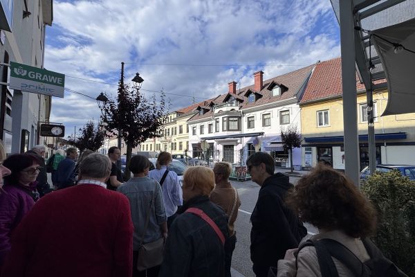 pmb-posvet-zeleno-08F3218E96-3CCF-1401-0B52-C7D483B954BF.jpg