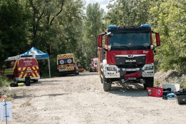 pge-ormoz-potapljaci-13ADB53FD7-52DD-7422-93E3-DE564A266F05.jpg