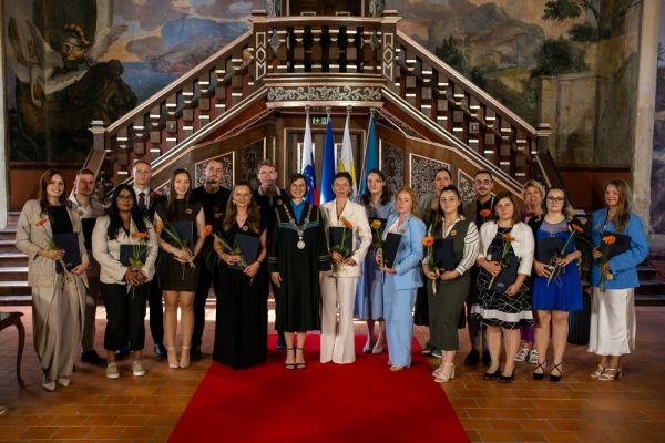 diplomanti-turizem-2026-03EB732E37-5E2D-EA19-5BB5-DD1C7BA2A3C0.jpg