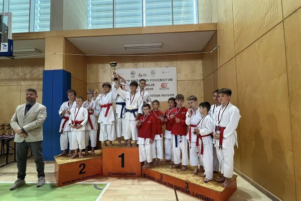 radeski-karateisti-jun-2026-02B927AB86-CC30-3D92-5B2C-89F312AD2ED6.jpg