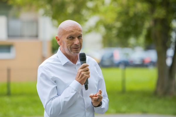 bronx-kosarka-07FB399993-BE14-8FDE-2AB1-E3B4039AD9ED.jpg