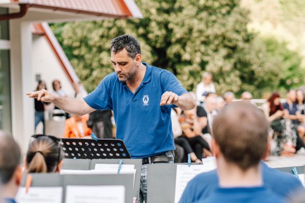 promenadni-koncert-senovo-2026-07C97B0E9F-F5B3-02EF-1200-137DE603FCBA.jpg