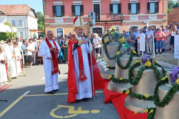 novi-zvonovi-raka-30A5D154FE-6F4F-C351-4525-325C9EF811B2.webp