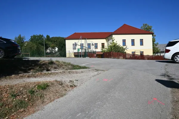 sseska-studenec-2C0E38ED6-A678-5F31-F731-0BC426826CA2.webp