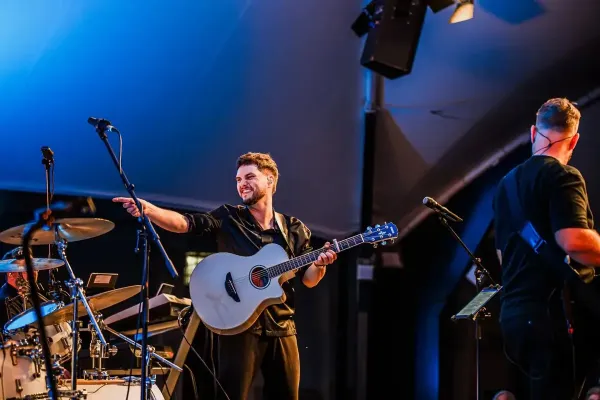 matevz-derenda-dobrodelni-koncert-30F5430C0-0E63-51EE-0EE2-757FC1652B54.webp