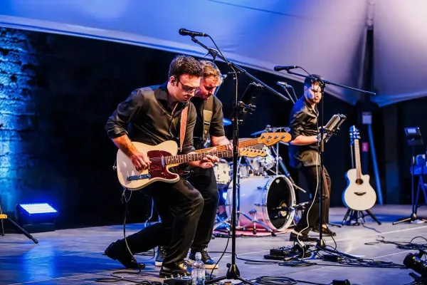 matevz-derenda-dobrodelni-koncert-58ED1DC3E-7796-CBDE-D071-6376FEEB963F.webp