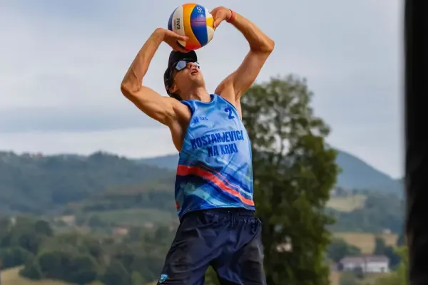odbojka-kostanjevica-10A70892CE-7AF6-585D-2853-0E343AABE5D2.webp