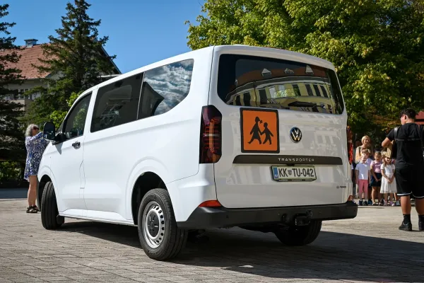 nov-kombi-senovo-473C53EB6-DC20-97E5-0EE4-61DFAC0CB51E.webp