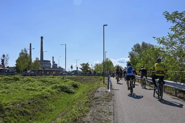 kolesarjenje-radece-brezice-11B32EEF09-AF41-7C06-B936-A3BF6D96F630.webp
