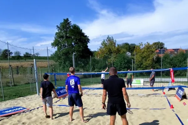 badminton-pisece-0494358CCE-5D78-2C03-C4DD-FFC5EE8B9A88.webp