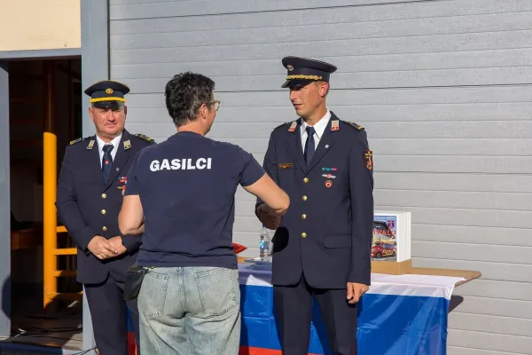 nov-gasilski-avto-veliki-podlog-06ECCFCF82-7F67-2BC7-4485-3BE78192F3E1.webp