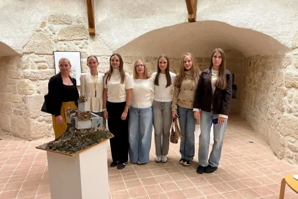 grad-restanj-razstava-15C5938CF1-EF4D-42AD-6566-81908C7BACEC.webp