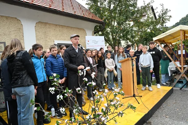 slavnostno-odprtje-272B75D0D-886F-C3D6-4E3D-BC1141A41324.webp