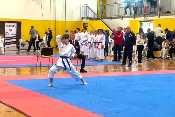 radeski-karateisti-na-kozjanske-zmaju-28CFD2DC78-FEF9-05F0-AAFB-AA64DAE1CE89.webp