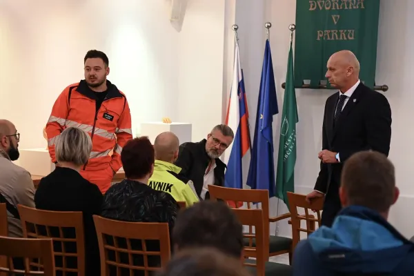 prvi-posredovalci-krsko-07F67D226E-16CF-E4D9-1181-1D872B3D8D63.webp