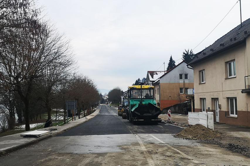 Prvi sloj asfalta, Cesta krških žrtev v Krškem